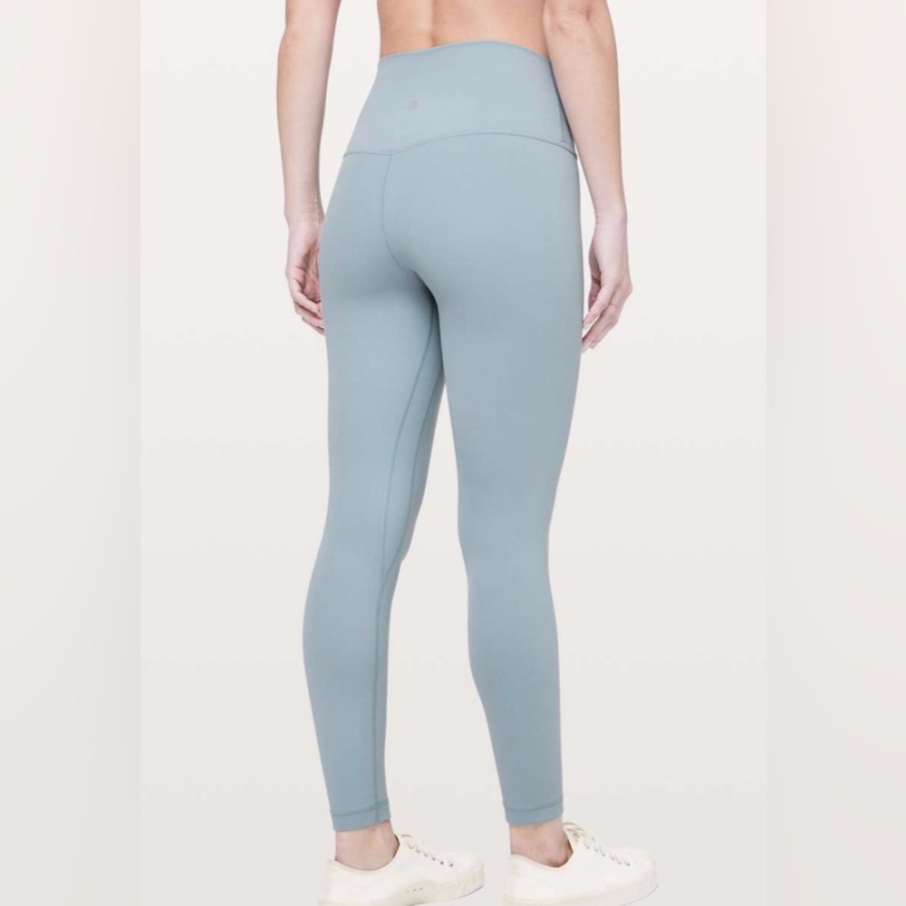 Lululemon Align high-waisted 25" leggings SOUL
Light blue size 4